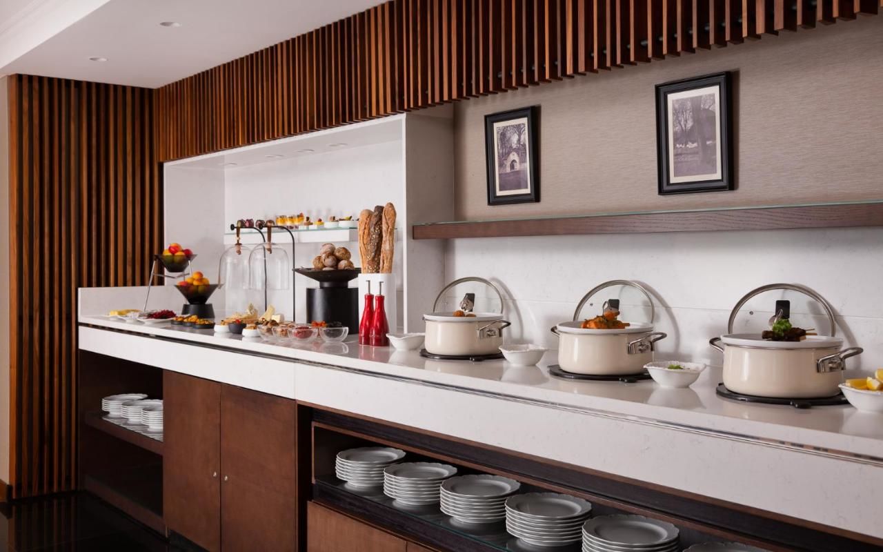 Отель JW Marriott Bucharest Grand Hotel Бухарест-16