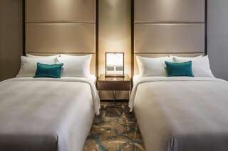 Отель JW Marriott Bucharest Grand Hotel Бухарест Представительский номер с правом посещения представительского лаунджа-1
