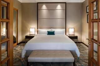 Отель JW Marriott Bucharest Grand Hotel Бухарест Люкс «Сенатор» с доступом в представительский лаундж-3