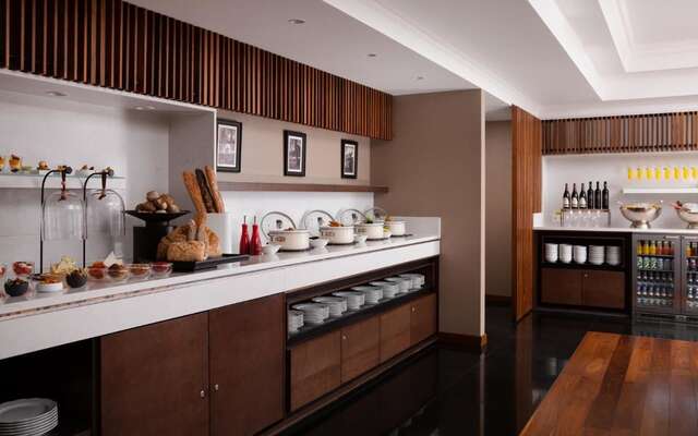 Отель JW Marriott Bucharest Grand Hotel Бухарест-13