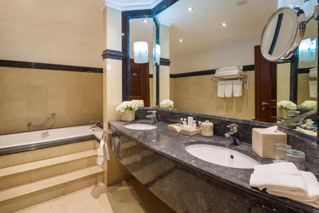 Отель JW Marriott Bucharest Grand Hotel Бухарест-74